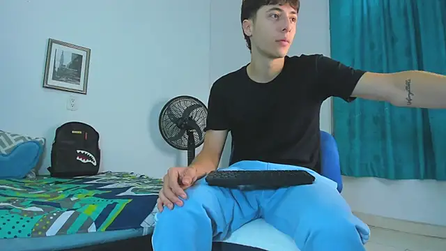 Snapshot of AlessandroDybala chatting on 02.01.26 AlessandroDybala online show from 02.01.26