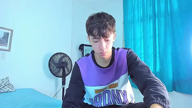 Snapshot of AlessandroDybala chatting on 02.11.26 AlessandroDybala online show from 02.11.26