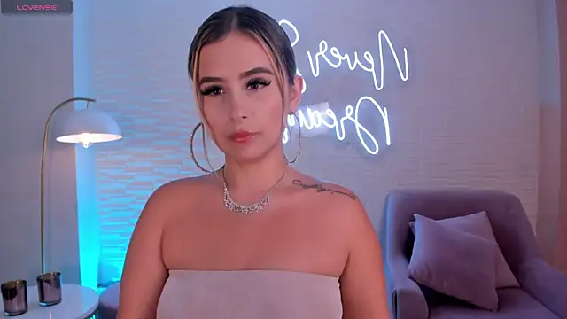 AnnaBrooks1 online show from 01.28.25