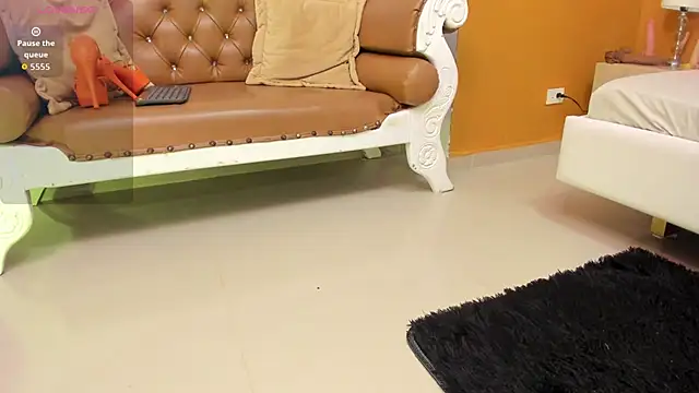 FOXYRIVER  online show from 02.20.26