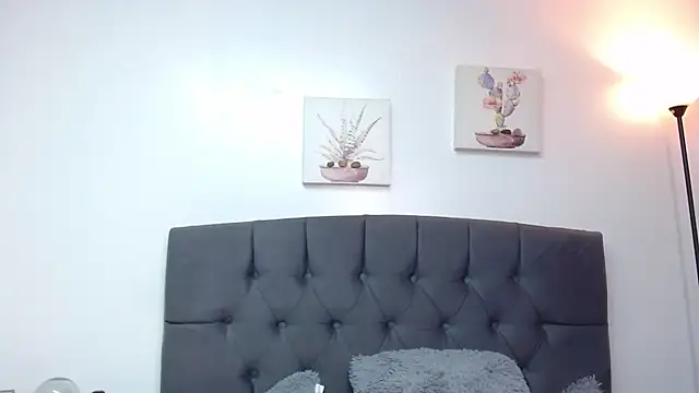 candy lux  online show from 09.19.25