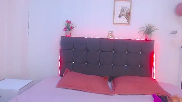 candy lux  online show from 07.15.26