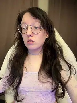 emigooflordXD online show from 12.15.24