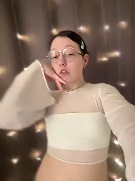 emigooflordXD online show from 12.19.24