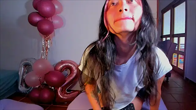 Lauren A online show from 01.07.25