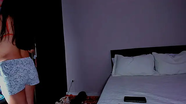 Lauren A online show from 02.17.26