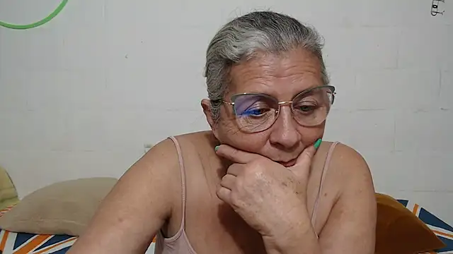 Snapshot of candy_mature_ chatting on 02.25.26 candy mature online show from 02.25.26