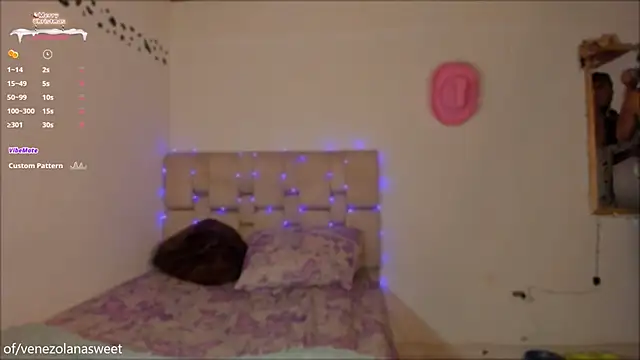 Snapshot of turabbitxx chatting on 12.24.24 turabbitxx online show from 12.24.24