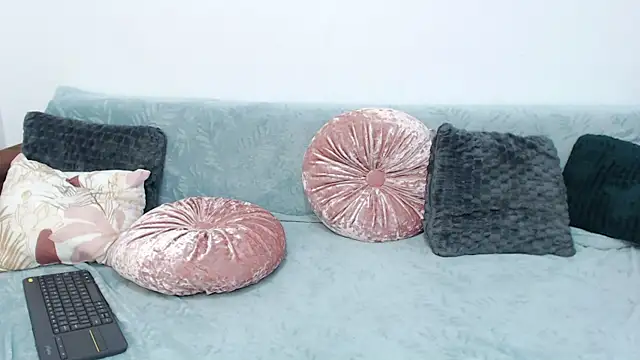 RebecaMur online show from 09.19.25