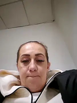 AvaLloyd online show from 02.16.25