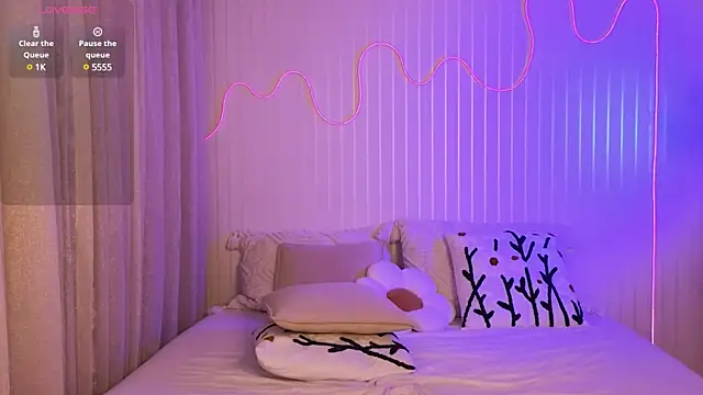 Ester Hill online show from 01.23.25