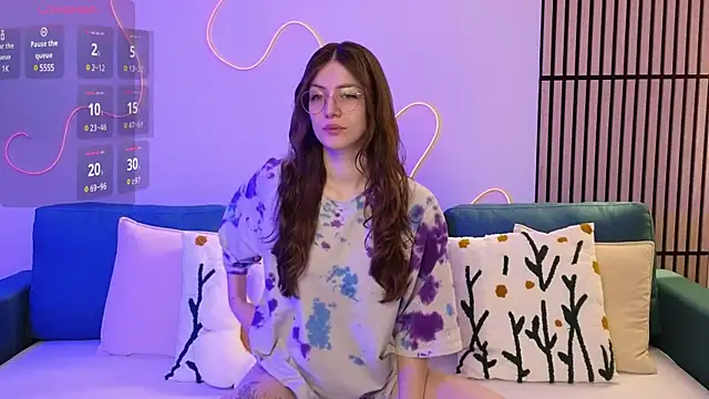 Ester Hill online show from 02.24.25