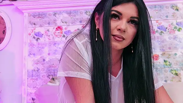 EmilyColle  online show from 11.12.25