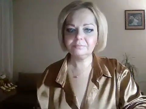 Snapshot of SofiyaPetrova chatting on 12.22.24 SofiyaPetrova online show from 12.22.24