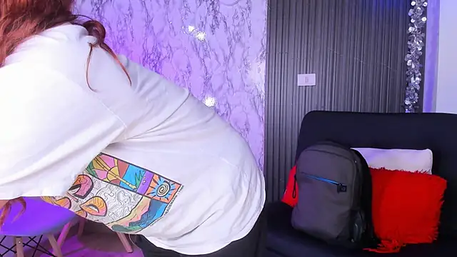 chloe blue online show from 03.21.25