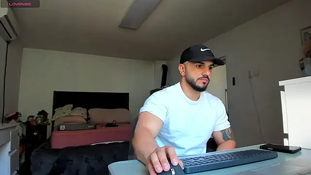 supermanboy94 online show from 04.24.26