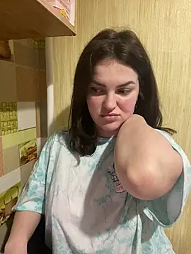 Karolina llove online show from 02.15.25