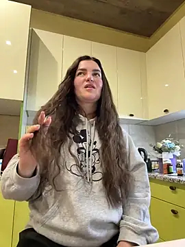 Karolina llove online show from 10.29.25