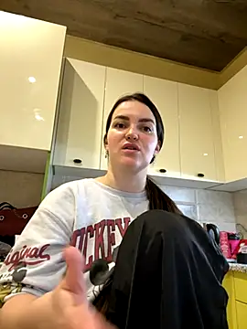 Karolina llove online show from 11.14.25