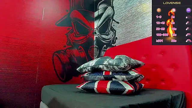 Snapshot of Rhaegal_hot chatting on 02.15.25 Rhaegal hot online show from 02.15.25