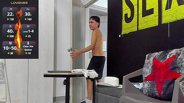 Snapshot of Rhaegal_hot chatting on 02.22.25 Rhaegal hot online show from 02.22.25