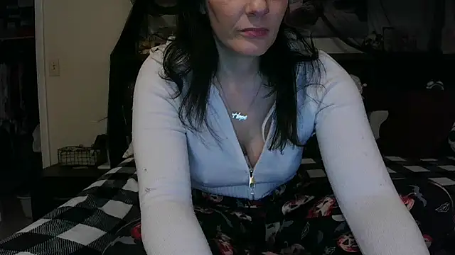 CrystalLakeXO online show from 01.18.26