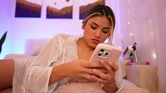 SaraParisi online show from 01.03.25