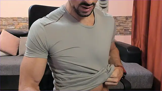 HotHunkTrainer online show from 09.21.25