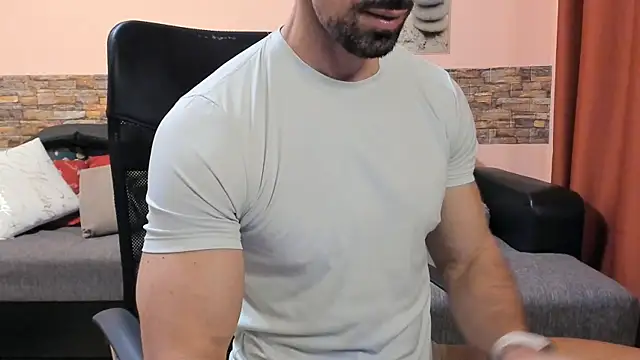 HotHunkTrainer online show from 05.28.26