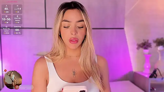 Snapshot of Addison_baker chatting on 01.20.25 Addison baker online show from 01.20.25