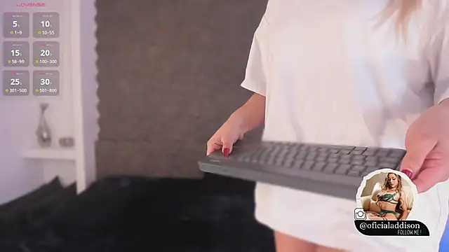 Snapshot of Addison_baker chatting on 02.13.25 Addison baker online show from 02.13.25