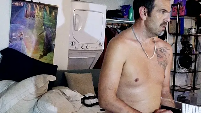 badboybrad11 online show from 04.03.26