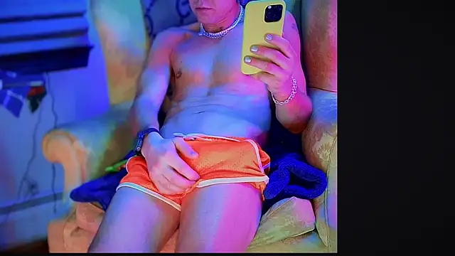 Snapshot of YouLikeBigDick9 chatting on 01.04.25 YouLikeBigDick9 online show from 01.04.25