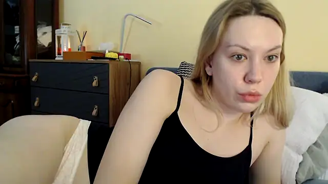 Scarlettford online show from 12.04.24