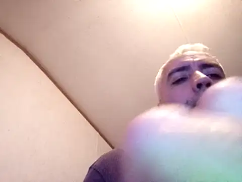 Xoc8  online show from 01.27.25