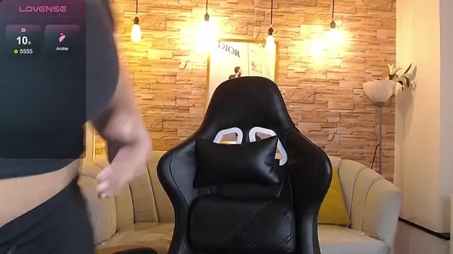 Snapshot of skeler_lovd_b_ chatting on 03.18.25 skeler lovd b online show from 03.18.25