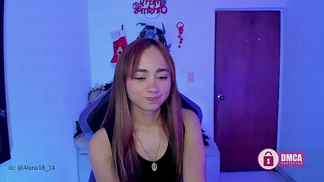 Snapshot of Alana_Pherson chatting on 12.10.24 Alana Pherson online show from 12.10.24