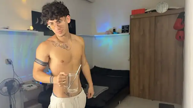 Kisan Smith online show from 02.19.26