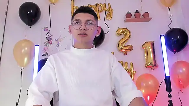 a lejandro 0 8 online show from 02.18.25