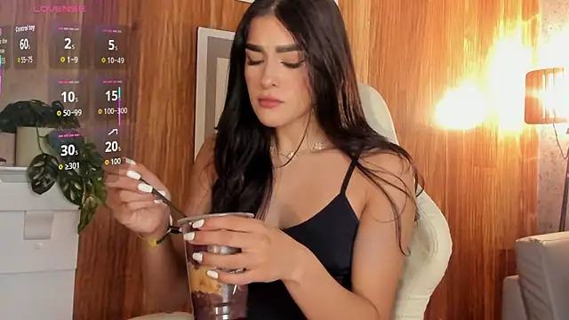 Antonellaparis  online show from 11.05.25