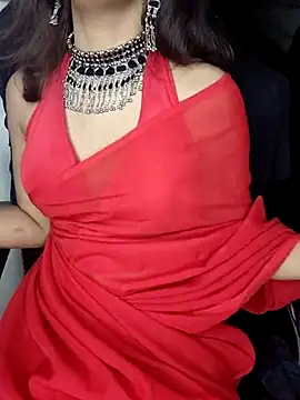 Snapshot of Leeeezzzz_roy chatting on 02.20.25 Leeeezzzz roy online show from 02.20.25