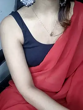 Snapshot of Leeeezzzz_roy chatting on 12.02.25 Leeeezzzz roy online show from 12.02.25