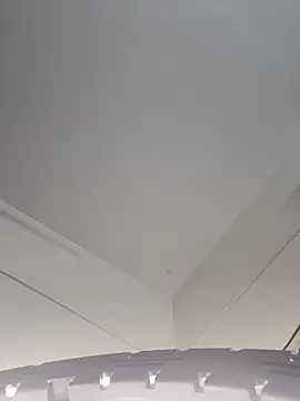 Snapshot of Leeeezzzz_roy chatting on 12.13.25 Leeeezzzz roy online show from 12.13.25