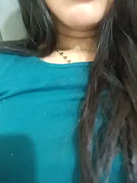 Snapshot of Noraa5 chatting on 02.22.25 Noraa5 online show from 02.22.25