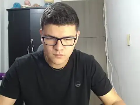 Plug Control online show from 02.28.25