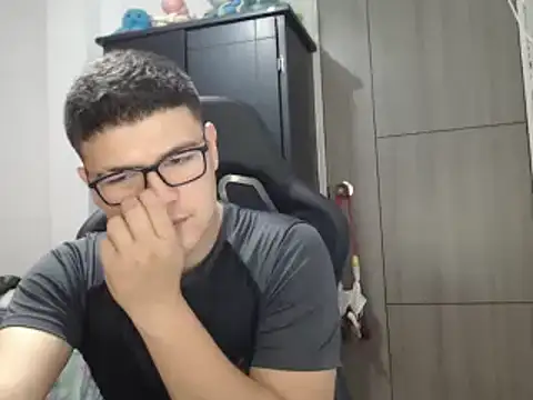 Plug Control online show from 03.05.25