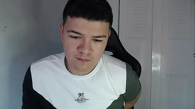 Plug Control online show from 09.28.25