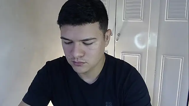 Plug Control online show from 09.30.25