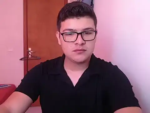 Plug Control online show from 04.10.26