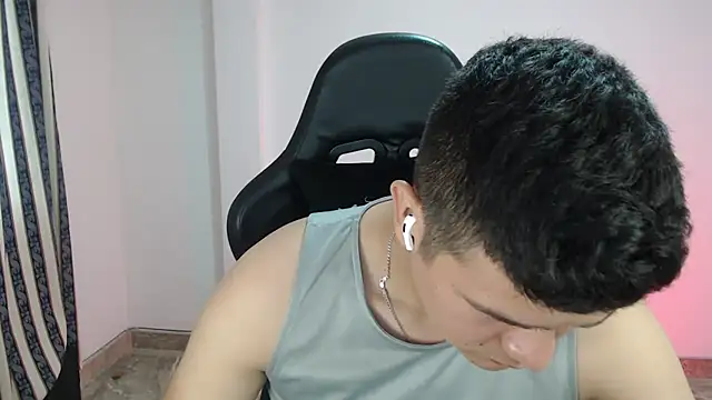 Plug Control online show from 07.21.26